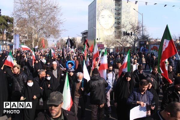 بیعت مردم تهران با سومین رهبر انقلاب