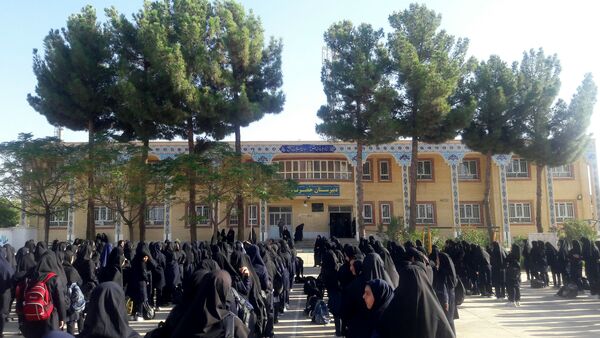 مراسم روز اول مهر ماه در دبیرستان حضرت زینب کاشمر