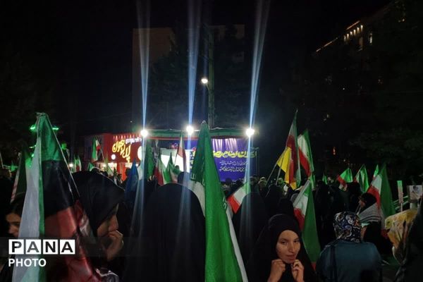 ستون این انقلاب، ایستادگی مردم در ۸۰ شب کف میدان 