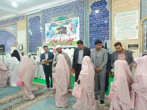 جشن تکلیف دانش‌آموزان دختر شهرستان فهرج 