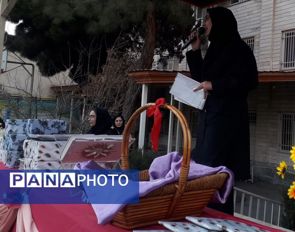 برگزاری مراسم افطار در مدرسه حضرت زینب ناحیه یک ری