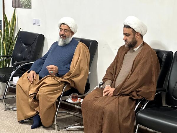  دیدار رئیس شبکه بهداشت و درمان شهرستان ساوجبلاغ با امام جمعه
