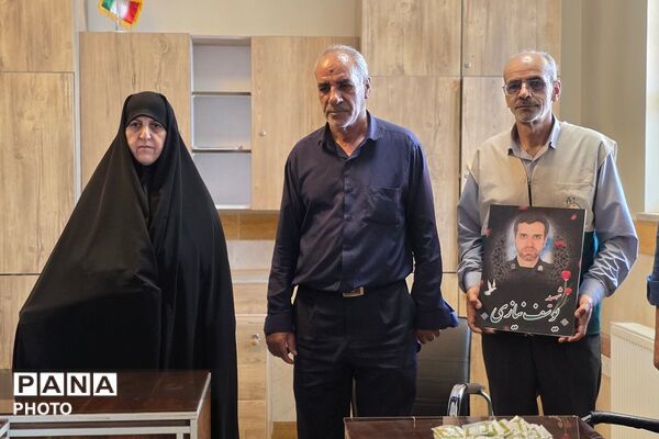 افتتاحیه طرح مصباح‌الهدی در هنرستان کبری زرگران ملارد 