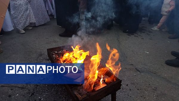 حضور مردم در مهمانی کیلومتری اعیاد شعبانیه نیشابور