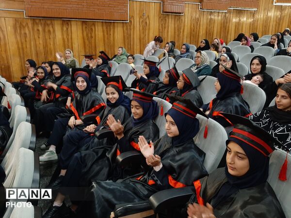 جشن فارغ‌التحصیلی مدرسه شهید جواهری۲ 