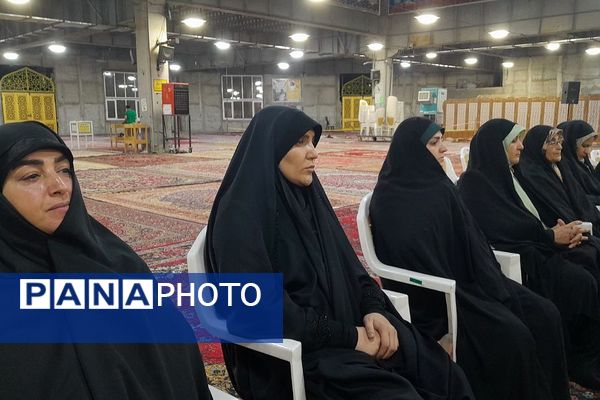 گردهمایی فعالان فرهنگی به‌مناسبت گرامیداشت مقام معلم در ناحیه دو بهارستان 