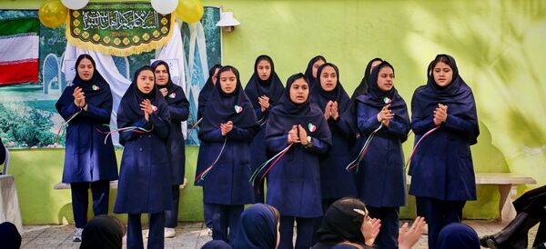 جشن ولادت صاحب الزمان در مدرسه صالحین 