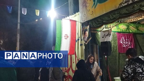 موکب هایی که به عشق حضرت مهدی (ع) از مردم پذیرایی کردند 