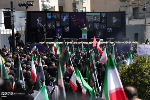 چهلمین روز شهادت رهبر شهید انقلاب اسلامی - تهران