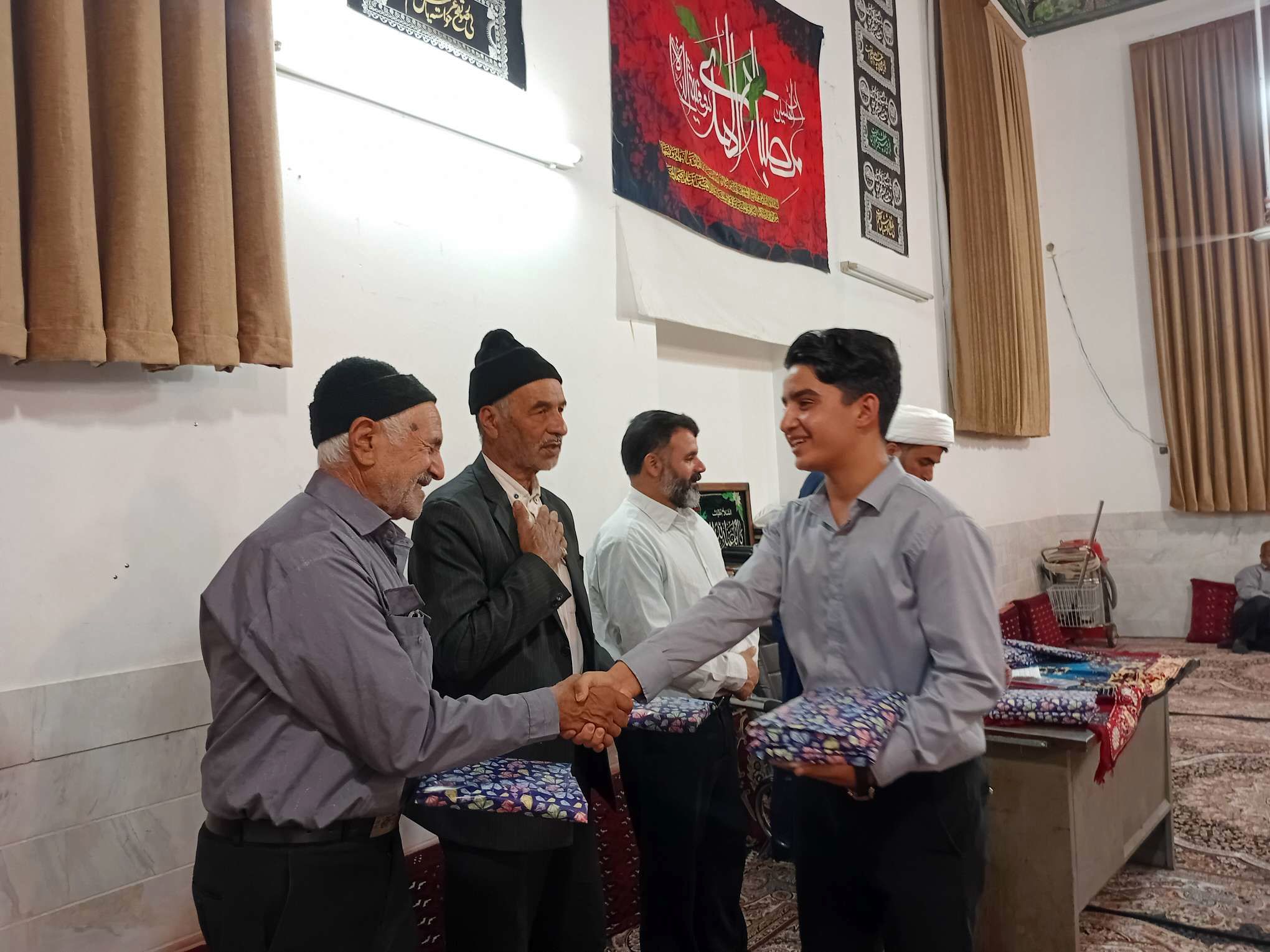 تقدیر از دانش‌آموزان فعال روستای نقاب