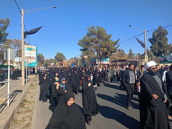 شهید گمنام در کاشمر تشیع شد