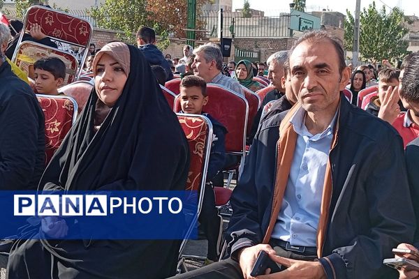  همایش بزرگ پیاده روی خانوادگی در نسیم‌شهر 