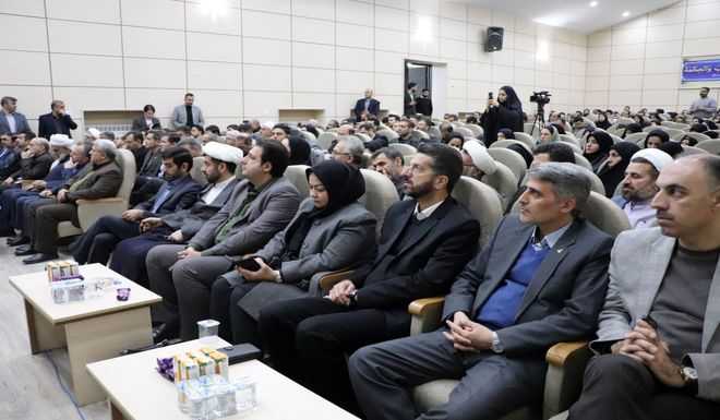 پرچمداران نماز در سنندج گرد هم آمدند