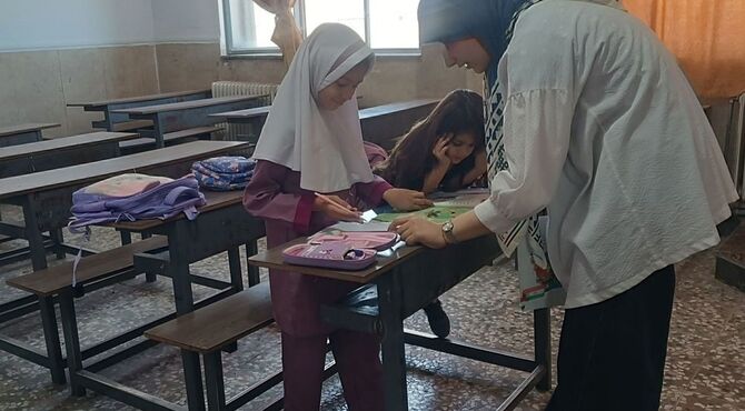 اردوی جهادی دانشجویان فیزیک دانشگاه تربیت دبیر شهید رجایی در دبستان قدیر شهرستان ملارد
