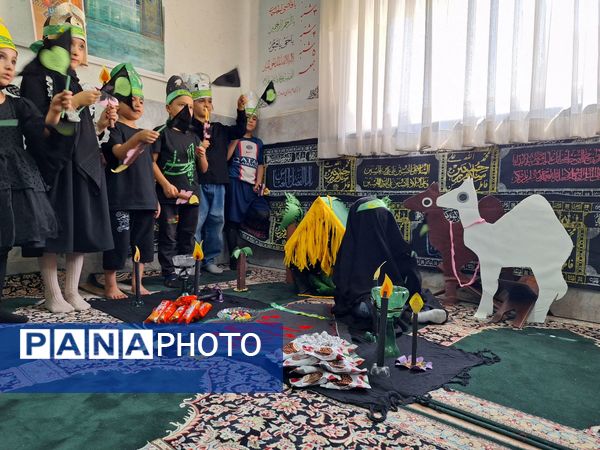 نوآموزان قرآنی دارالقرآن امام علی(ع) در سوگ شهادت حضرت رقیه 