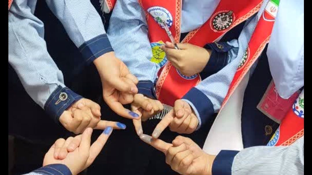 انتخابات شورای دانش آموزی دبستان دخترانه فرهنگیان ۲ 