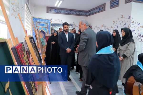 جشنواره فرهنگی‌ هنری‌ ماها در هنرستان سیدالشهدا