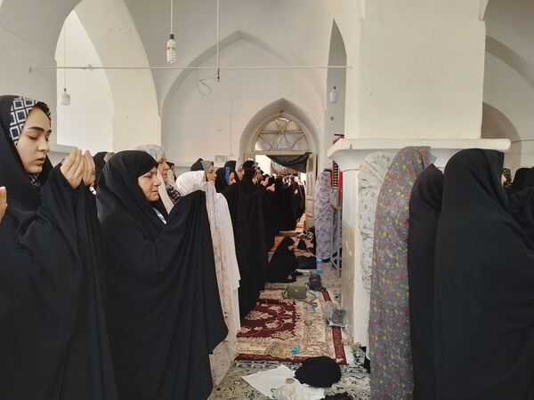 نماز عبادی سیاسی جمعه در خلیل آباد