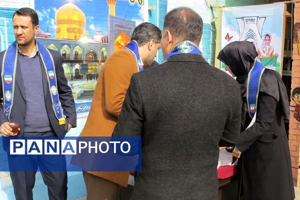 فجر دانش آموزی در قلبِ ری