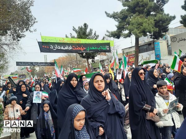 راهپیمایی روزجهانی قدس باحضور پرشور مردم در شهرستان نیشابور