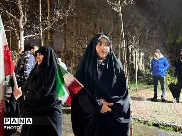 تجمع باشکوه مردم کرج برای مبارزه با دشمن آمریکا صهیونی