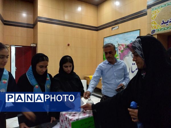 جلسه انجمن اولیا و مربیان در کانون شوشتری