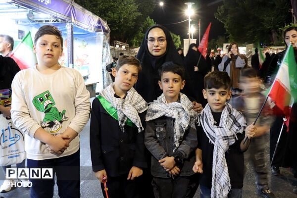 حضور گسترده فرهنگیان، دانش‌آموزان و اولیا در غرفه آموزش و پرورش نواحی پنج‌گانه تبریز به میزبانی ناحیه یک