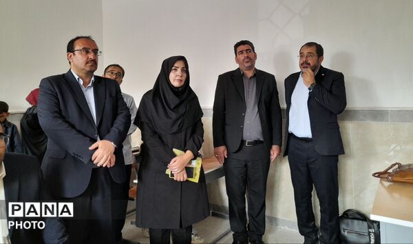 آغاز عملیات احداث کارخانه فرومنگنز و شهرک گلخانه‌ای در اسدآباد
