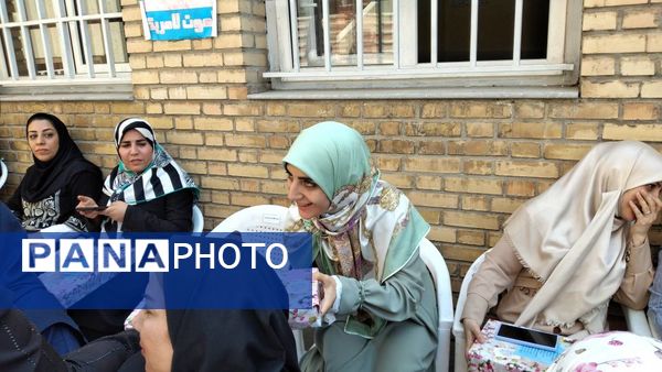 جشن روز معلم دبیرستان شهیده محبوبه دانش 