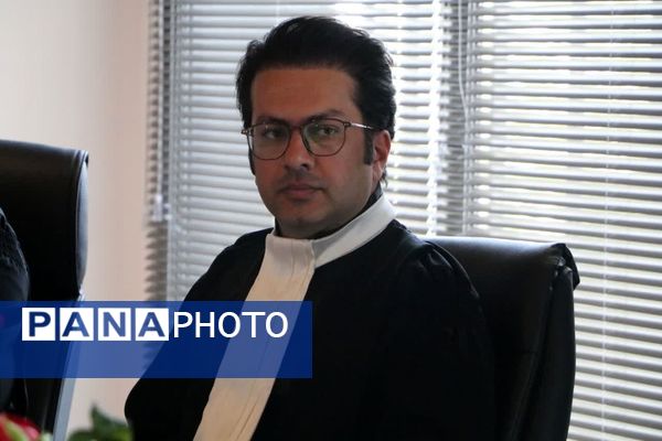 نشست خبری هیأت مدیره کانون وکلای دادگستری فارس و کهگیلویه بویر احمد با اصحاب رسانه