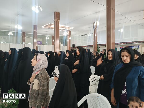 حضور دانش‌آموزان پیشتاز در مراسم ختم سرداران سرافراز شهرستان فارسان در میلاد امام رضا (ع)