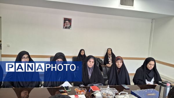 تقدیر از خبرنگاران فعال پانا  به‌مناسبت سالگرد تأسیس پانا در جلسه شورای پرورشی منطقه 14