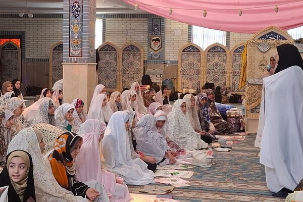 برگزاری اعتکاف دانش‌آموزی در مسجد امیرالمؤمنین(ع) باقرشهر 