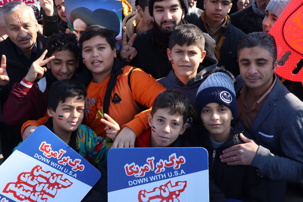 حس و حال نوجوانان در جشن چهل و ششمین سالگرد پیروزی انقلاب اسلامی 