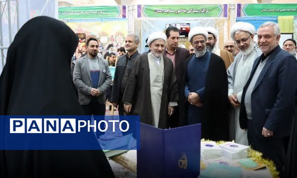 افتتاح نمایشگاه «به وقت رفاقت» در بجنورد 