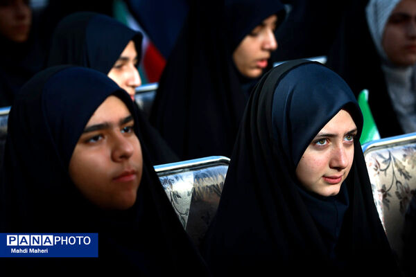 آیین نواختن زنگ استکبارستیزی