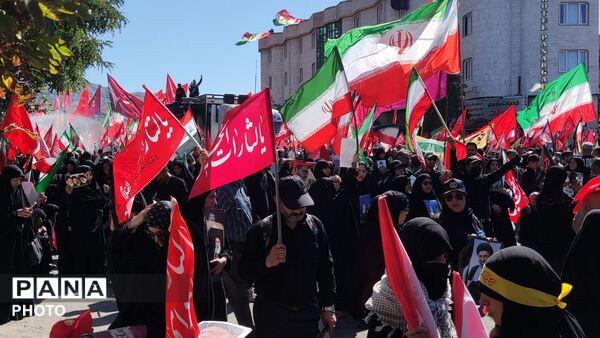 مراسم تشییع پیکر مطهر رهبر معظم انقلاب در جوار ملکوتی حرم امام رضا (ع)