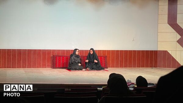 هنرستان هنرهای زیبا میزبان درخشش استعدادهای دختر در چهل و چهارمین جشنواره نمایش صحنه ای  و عروسکی