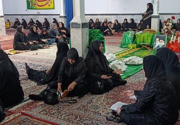  مراسم عزاداری ماه محرم و قرائت پرفیض زیارت عاشورا در مسجد امام رضای نظرآباد