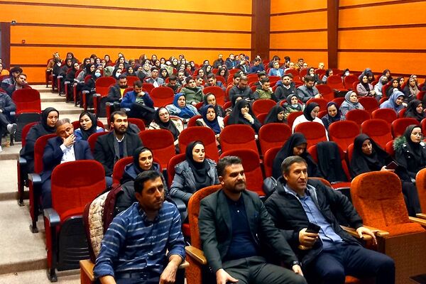 همایش ملی مربیان تربیت‌بدنی در بهارستان ۲