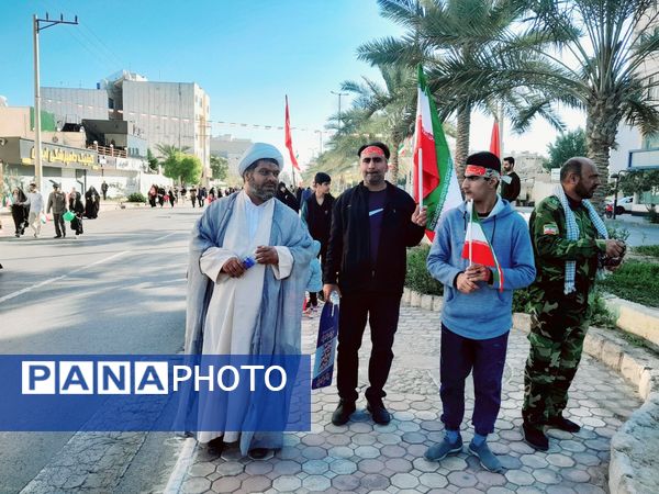 راهپیمایی یوم الله ۲۲  بهمن با حضور پرشور مردم در بوشهر 