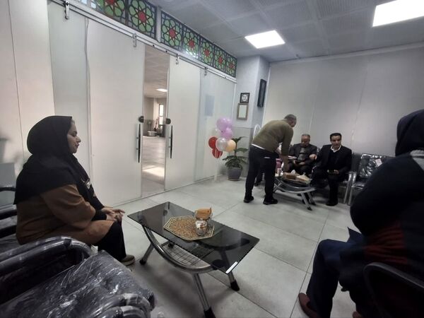 بازدید رئیس آموزش‌ و پرورش ناحیه ۲ از دبیرستان رحمت آیین یک