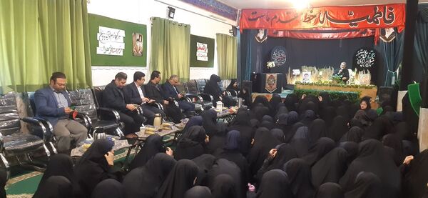  مراسم استقبال و تشییع شهید گمنام در دبیرستان شاهد زکیه ناحیه یک 