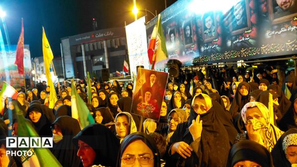 ایستادگی مردم ایران نشانه همبستگی و اتحاد است