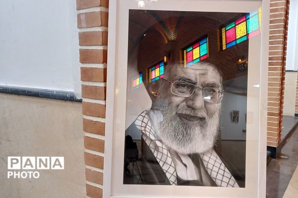 ردپایی از نقش و نگار در نمایشگاه دائمی شهرداری قرچک با آثار جشنواره دانش‌آموزی فرهنگی- هنری فردا