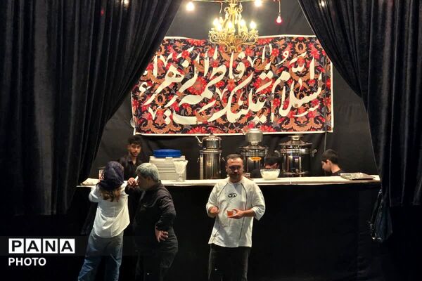 در سایه سوگ محرم، گرد هم آمدن مردم برای یادآوری حوادث کربلا