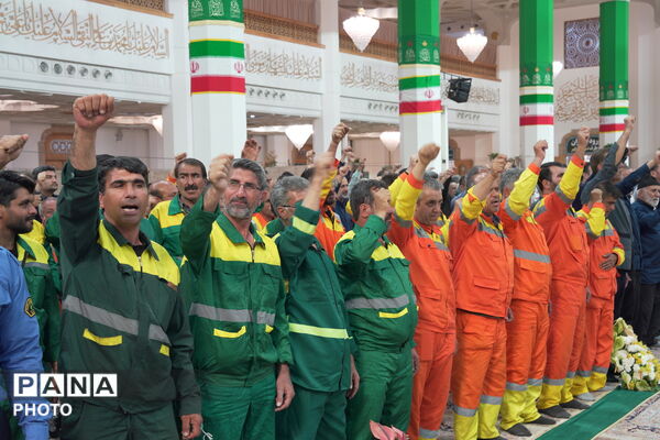 آیین خطبه خوانی خادمان حرم حضرت معصومه(س) در روز دختر