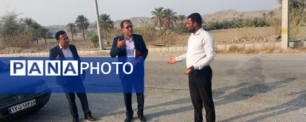 بازدید مدیر آموزش و پرورش ناحیه یک بندرعباس از مدارس روستای سرزه و خاروک