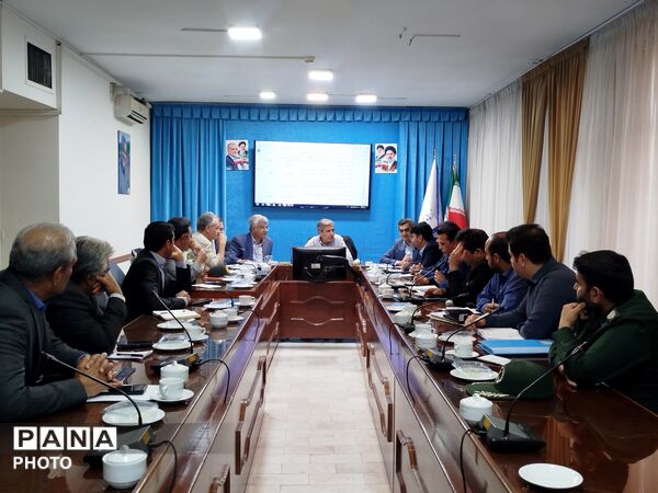 جلسه تخصصی حفاظت از منابع آب شهرستان کاشمر در فرمانداری