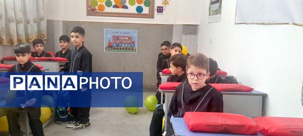 جشن شکوفه‌ها در مدرسه نسل روشن ناحیه 2 کرج 